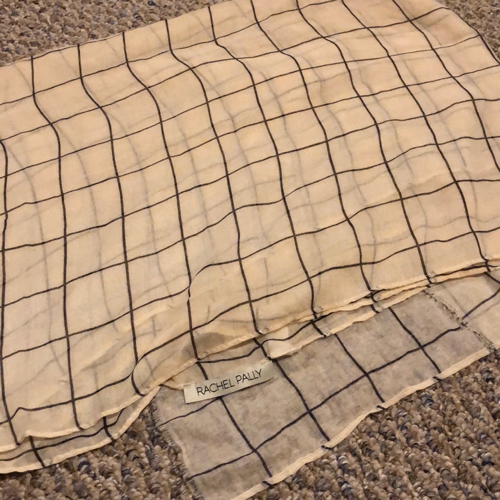Never worn scarf!